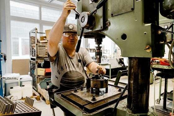 Arbeiten im Metallbereich der Lebenshilfe Forchheim - © Lebenshilfe Forchheim